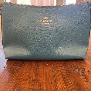 Coach Teal Leather Bag with Zipper